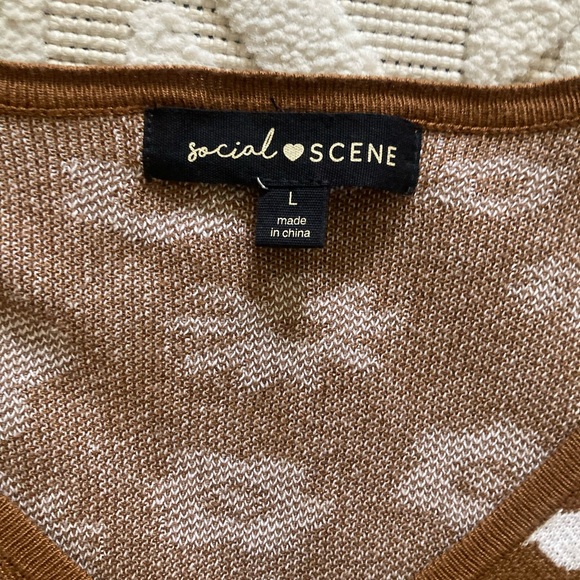 Social Scene Brown and White Floral Cardigan Sweater - Picture 4 of 7